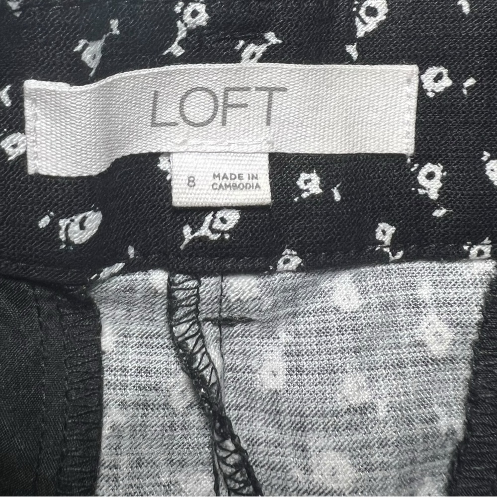 Loft Women’s Riviera Shorts Rose Print Black Size 8 - Picture 3 of 9